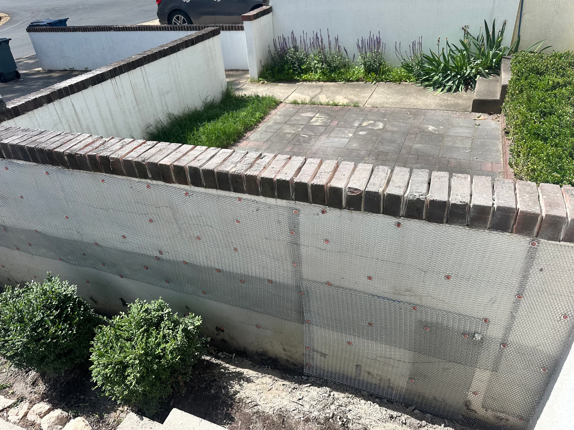 Retaining wall masonry work by Ventura Home Improvement
