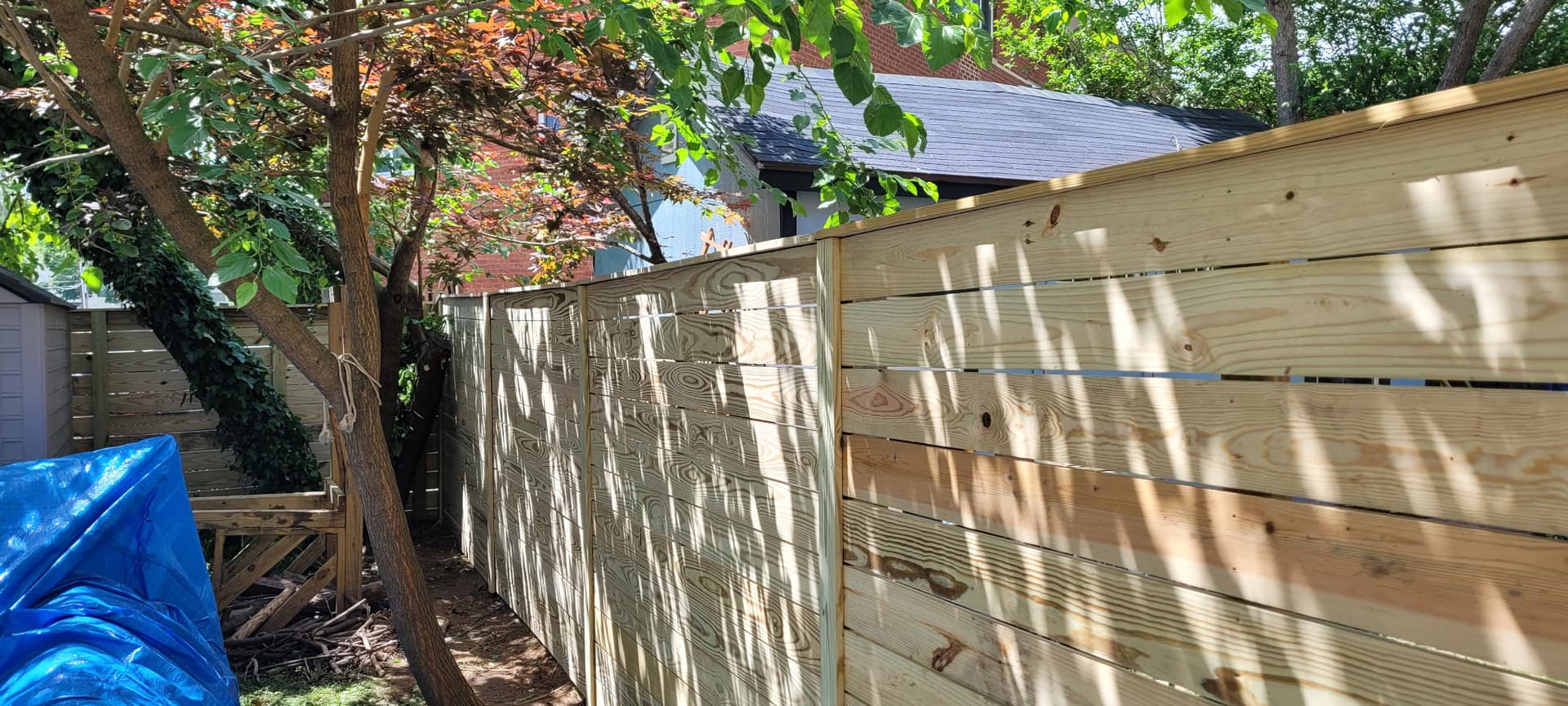 Horizontal slat privacy fence installation Northern Virginia