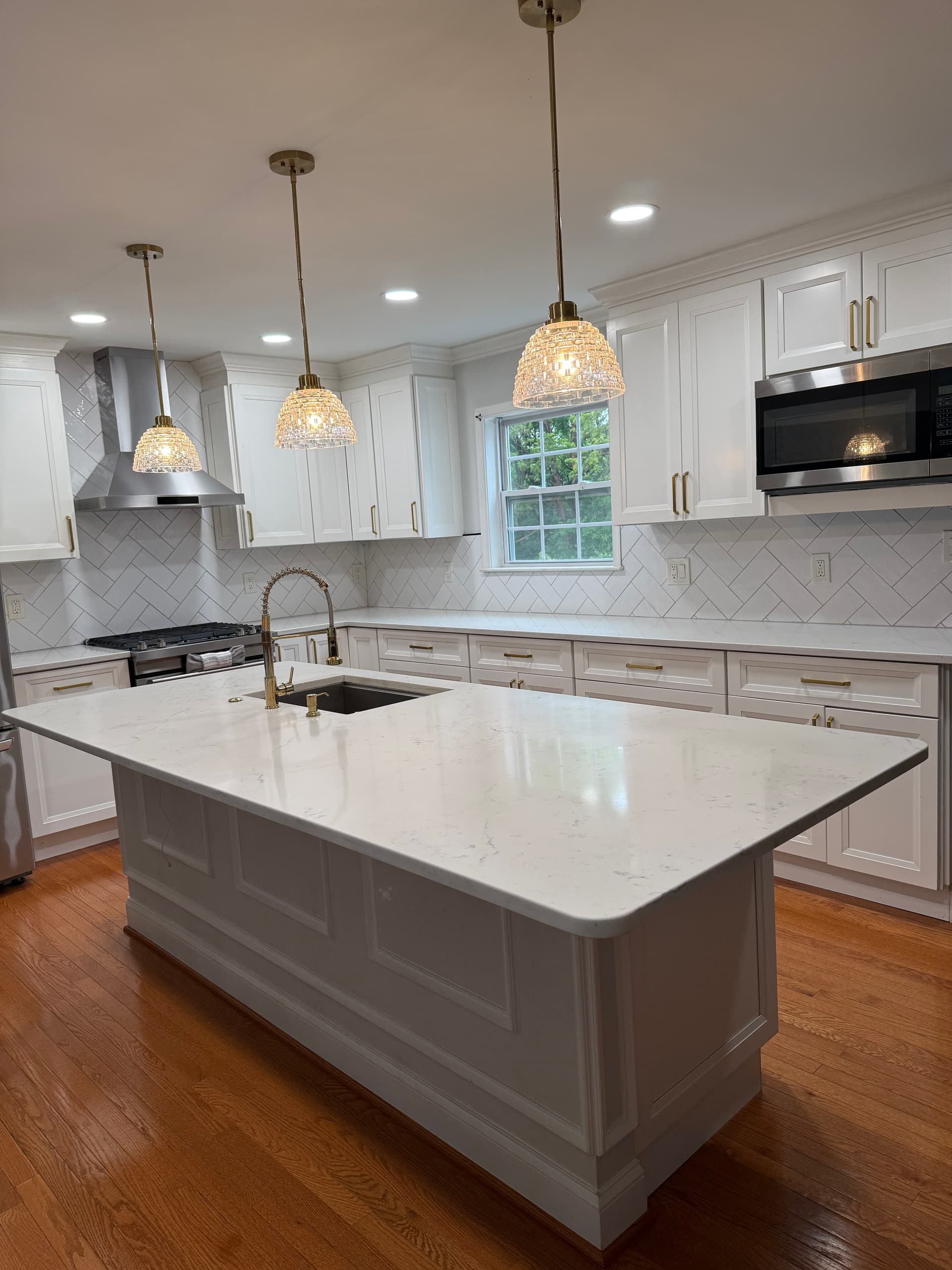 Kitchen island installation by Ventura Home Improvement
