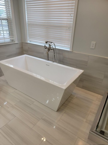 Freestanding bathtub installation by Ventura Home Improvement